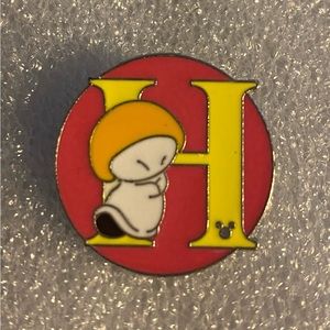 WDW Hidden Mickey Series III Alphabet Hop H Disney Trading Pin.